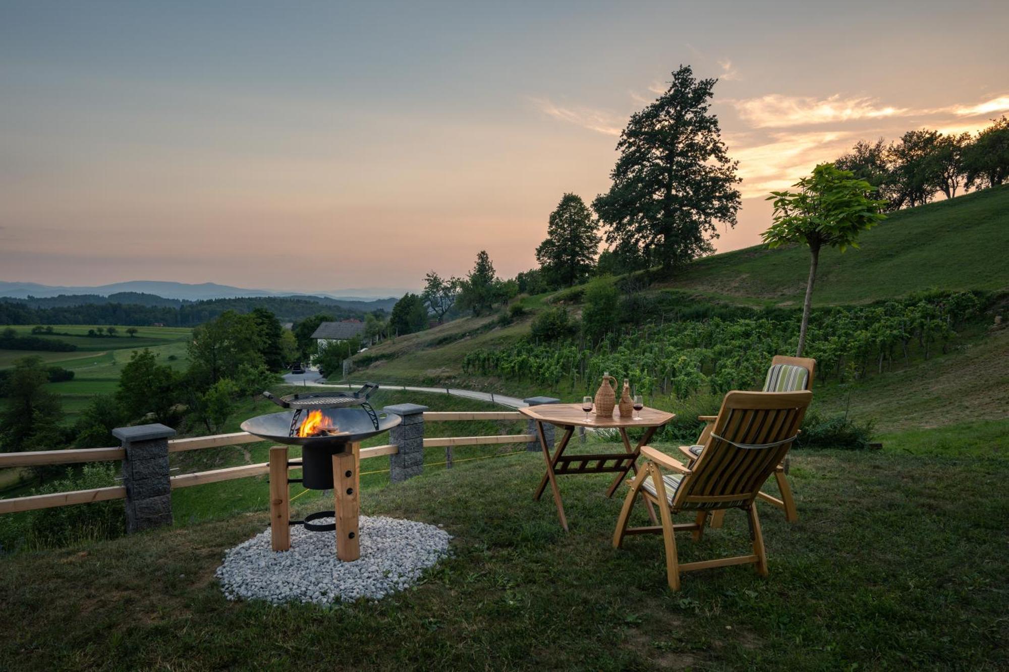 Vineyard Cottage Krivic Trebelno Extérieur photo